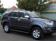 Toyota Fortuner 2.5 2010 - Cần bán lại xe Toyota Fortuner 2.5 sản xuất năm 2010, màu xám xe gia đình