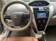 Toyota Vios E 2013 - Cần bán lại xe Toyota Vios E sản xuất 2013, màu bạc