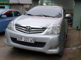 Toyota Innova 2010 - Cần bán Toyota Innova đời 2010, màu bạc số sàn, 440tr