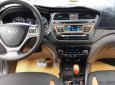 Hyundai i20 Active 2015 - Cần bán Hyundai i20 Active năm sản xuất 2015, màu bạc, xe nhập  