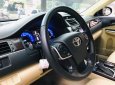 Toyota Camry 2.0E 2018 - Bán Toyota Camry 2.0E 2018, màu đen siêu lướt