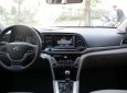 Hyundai Elantra   1.6AT   2016 - Bán ô tô Hyundai Elantra 1.6AT đời 2016, màu trắng, xe nguyên bản