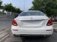 Mercedes-Benz E class  E200  2018 - Cần bán xe cũ Mercedes E200 năm sản xuất 2018, màu trắng