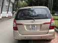 Toyota Innova   2015 - Bán xe Toyota Innova đời 2015, màu vàng, số sàn