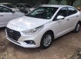 Hyundai Accent 1.4 MT Base 2018 - Hyundai Accent màu trắng số sàn xe giao ngay, hỗ trợ vay 85%, lãi suất ưu đãi. LH: 0903175312