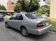 Nissan Bluebird  AT 2005 - Cần bán xe Nissan Bluebird AT năm sản xuất 2005, màu bạc, xe đẹp