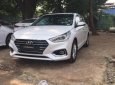 Hyundai Accent 1.4 MT Base 2018 - Hyundai Accent màu trắng số sàn xe giao ngay, hỗ trợ vay 85%, lãi suất ưu đãi. LH: 0903175312