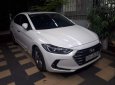 Hyundai Elantra   1.6AT  2018 - Bán xe Hyundai Elantra 1.6AT 2018, màu trắng, 640 triệu