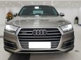 Audi Q7 3.0 2016 - Cần bán Audi Q7 3.0L, SX 2016, màu vàng, nhập khẩu nguyên chiếc