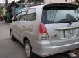 Toyota Innova 2010 - Cần bán gấp Toyota Innova đời 2010, màu bạc