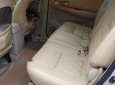 Toyota Innova 2010 - Cần bán gấp Toyota Innova đời 2010, màu bạc