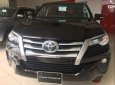 Toyota Fortuner 2.4 MT 2018 - Cần bán lại xe Toyota Fortuner 2.4 MT năm sản xuất 2018, màu đen số sàn