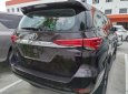 Toyota Fortuner 2.4 AT 2018 - Bán Toyota Fortuner 2.4 AT Diesel 4x2, xe giao ngay