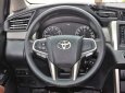 Toyota Innova  E 2.0MT  2017 - Bán Toyota Innova E 2.0MT năm 2017, màu xám