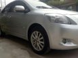 Toyota Vios  MT 2010 - Cần bán Toyota Vios MT sản xuất năm 2010, màu bạc  