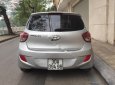 Hyundai Grand i10 1.0MT 2015 - Cần bán lại xe Hyundai Grand i10 1.0MT đời 2015, màu bạc, xe còn mới và nguyên bản toàn bộ