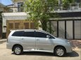 Toyota Innova G 2010 - Cần bán lại xe Toyota Innova G 2010, màu bạc xe gia đình, giá 405tr