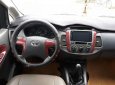 Toyota Innova E 20143 - Bán Toyota Innova E đời 2014, màu bạc số sàn, giá chỉ 445 triệu