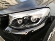 Mercedes-Benz GLC-Class GLC300 4Matic 2017 - Bán xe Mercedes GLC300 sản xuất 2017, đi 26000km còn rất mới