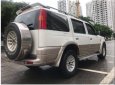 Ford Everest   MT  2006 - Bán xe Ford Everest MT năm sản xuất 2006, màu trắng chính chủ