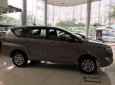 Toyota Innova   2.0E 2018 - Bán Toyota Innova 2.0E năm sản xuất 2018, màu xám, giá chỉ 731 triệu
