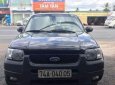 Ford Escape 2004 - Cần bán gấp Ford Escape sản xuất năm 2004, màu đen số sàn, giá tốt