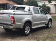 Toyota Hilux 2012 - Chính chủ bán Toyota Hilux năm sản xuất 2012, màu bạc, xe nhập