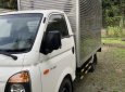 Hyundai H 100 2016 - Bán xe Hyundai H100, 1 tấn, máy cơ, SX 2016, ĐK 2/2017, màu trắng, thùng kín