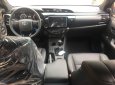 Toyota Hilux 2.8 4x4 AT 2019 - Toyota Hilux 2.8 4x4 AT giao ngay, giá cực tốt 0906882329