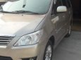 Toyota Innova E 2013 - Bán Toyota Innova E đời 2013 xe gia đình