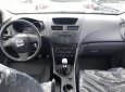 Mazda BT 50 2.2 MT 2018 - Mazda Gia Lai bán xe BT-50 2.2 MT, màu trắng, xe có sẵn giao ngay