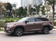 Toyota Highlander LE 2.7 2017 - Bán Toyota Highlander LE 2.7 đời 2017, màu nâu, nhập khẩu nguyên chiếc