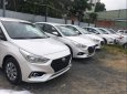 Hyundai Accent  Base  2018 - Bán Hyundai Accent Base năm sản xuất 2018, màu bạc, giá tốt