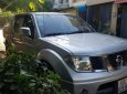 Nissan Navara 2011 - Cần bán lại xe Nissan Navara sản xuất năm 2011, màu bạc xe gia đình