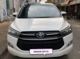 Toyota Innova  2.0 E 2017 - Bán Toyota Innova 2.0 E năm sản xuất 2017, màu trắng, số sàn 