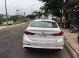 Hyundai Elantra   1.6 AT   2018 - Bán xe Hyundai Elantra 1.6 AT năm sản xuất 2018, màu trắng