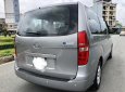 Hyundai Starex 2.5 MT 2010 - Bán Starex đăng ký 2010, 9 chỗ, màu bạc, máy xăng 100km 10 lít, xe nhà xài kĩ không chạy