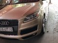 Audi Q7 2009 - Bán xe Audi Q7 năm sản xuất 2009, màu vàng, nhập khẩu xe gia đình