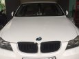 BMW 3 Series 320i 2007 - Bán BMW 3 Series 320i sản xuất năm 2007, màu trắng, xe nhập 