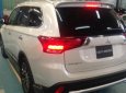 Mitsubishi Outlander Sport  2.0 AT  2018 - Bán xe Mitsubishi Outlander Sport 2.0 AT năm 2018, màu trắng