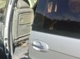 Kia Carnival 2.5 MT 2006 - Cần bán gấp xe Kia Carnival 7 chỗ, Sx 2006, số tay, máy xăng, màu bạ, nội thất màu ghi, đã đi 104000 km