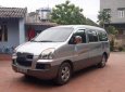 Hyundai Starex 2004 - Cần bán lại xe Hyundai Starex đời 2004, màu bạc