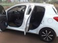 Mitsubishi Mirage  MT 2015 - Tôi cần bán chiếc xe Mitsubishi Mirage tháng 12/2015, số sàn