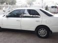 Toyota Camry LS  2.2 1995 - Cần bán gấp Toyota Camry LS  2.2 đời 1995, màu trắng, nhập khẩu nguyên chiếc xe gia đình giá cạnh tranh