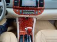 Toyota Camry 3.0V 2004 - Bán Toyota Camry 3.0V năm 2004, màu đen như mới