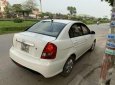 Hyundai Verna 2010 - Cần bán lại xe Hyundai Verna năm sản xuất 2010, màu trắng, xe nhập