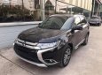 Mitsubishi Outlander 2.0 CVT Premium 2019 - Bán xe Mitsubishi Outlander 2.0 CVT Premium đời 2019, màu đen 