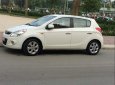 Hyundai i20 2011 - Bán Hyundai i20 năm 2011, màu trắng, nhập khẩu chính chủ, giá 355tr