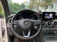 Mercedes-Benz GLC-Class 300 4Matic 2017 - Bán xe Mercedes GLC 300 4Matic sản xuất 2017, màu trắng ngọc trinh