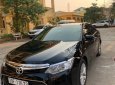 Toyota Camry 2.0E 2017 - Bán Toyota Camry 2.0E sản xuất 2017, màu đen chính chủ, giá chỉ 930 triệu